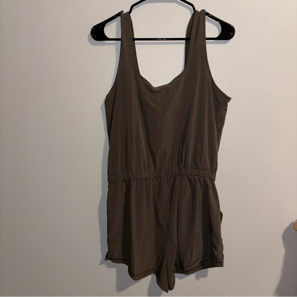 PrAna Olive Utility Romper Size M - Picture 4 of 4